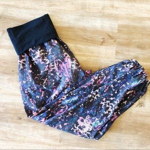 lululemon Om Crop